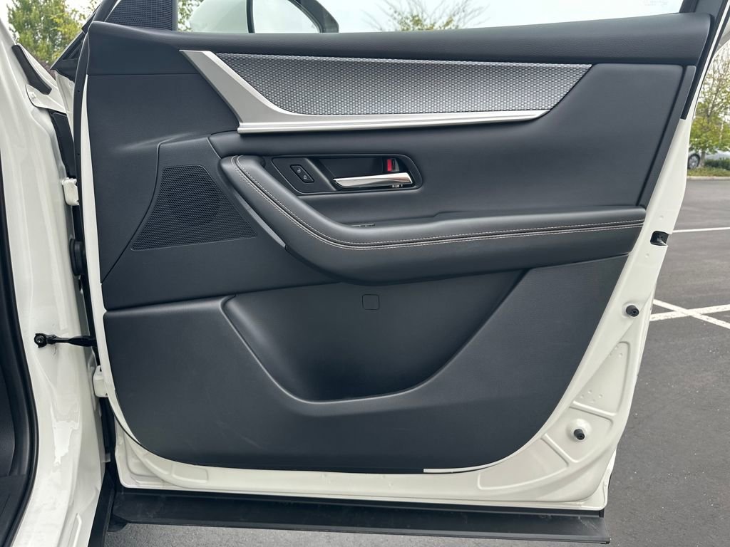 Used 2025 MAZDA CX-90 Plug-In Hybrid w/ Preferred image 18