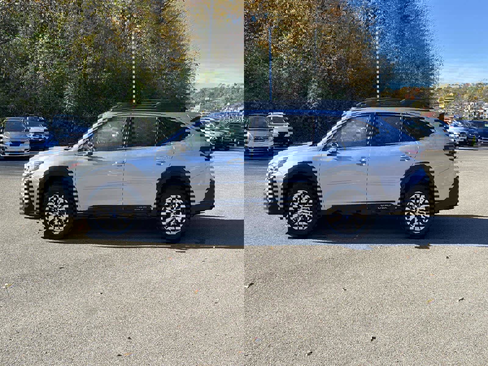 Certified 2023 Subaru Outback Premium image 2