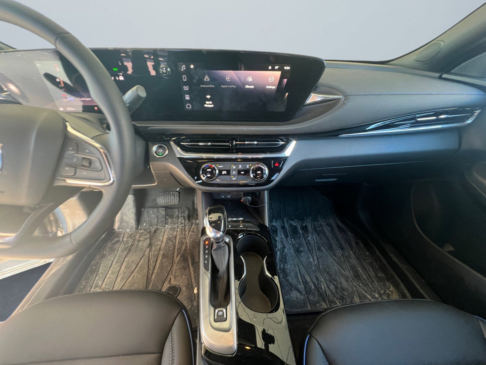 Used 2025 Buick Envista Sport Touring w/ Convenience II Package image 13