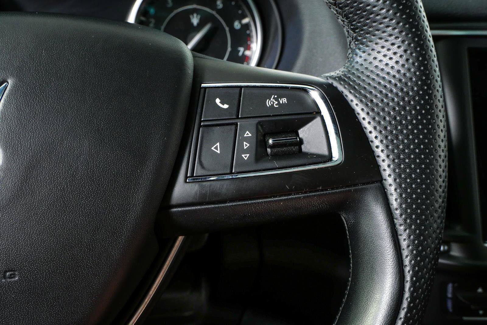 Used 2023 Maserati Levante GT AWD/4WD image 13