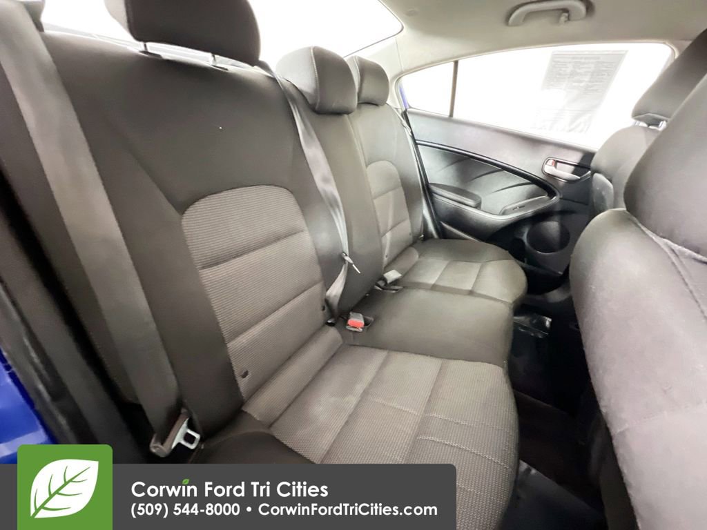 Used 2017 Kia Forte LX image 17