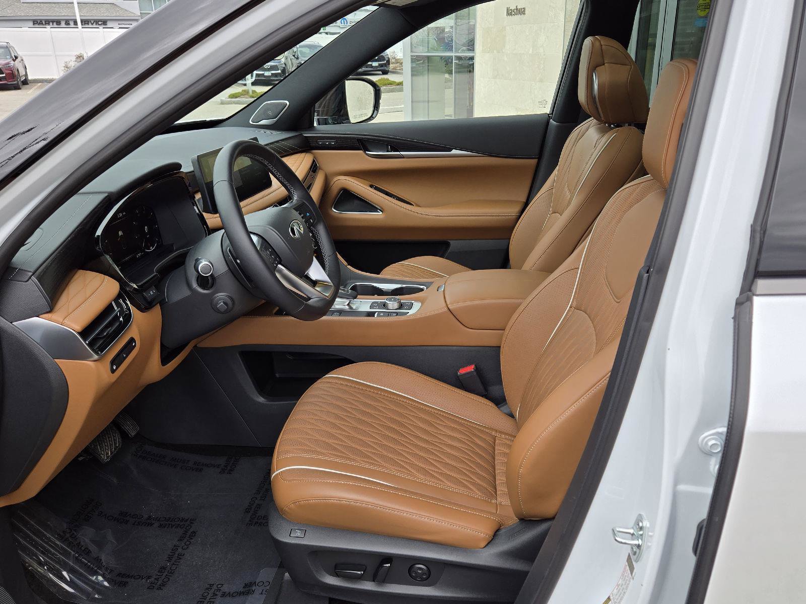 Certified 2026 INFINITI QX60 Autograph w/ Dark Cargo Package image 4