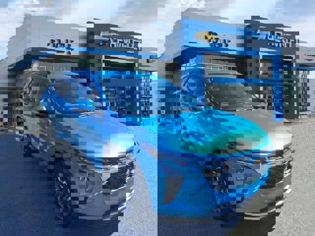 Used 2025 Chevrolet Trax LT w/ LT Convenience Package