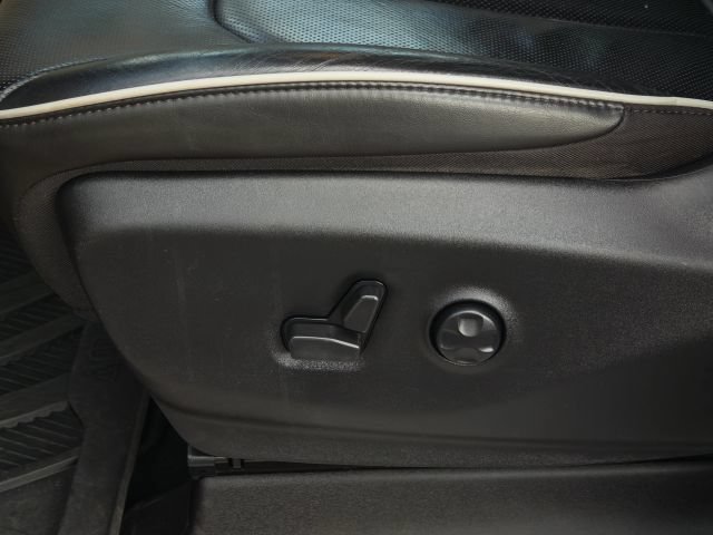Used 2021 Chrysler Pacifica Limited FWD image 18