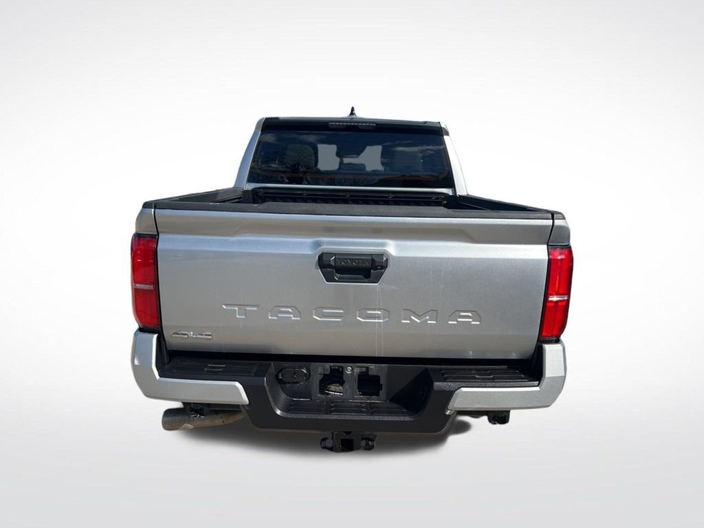 Used 2025 Toyota Tacoma SR5 AWD/4WD image 44