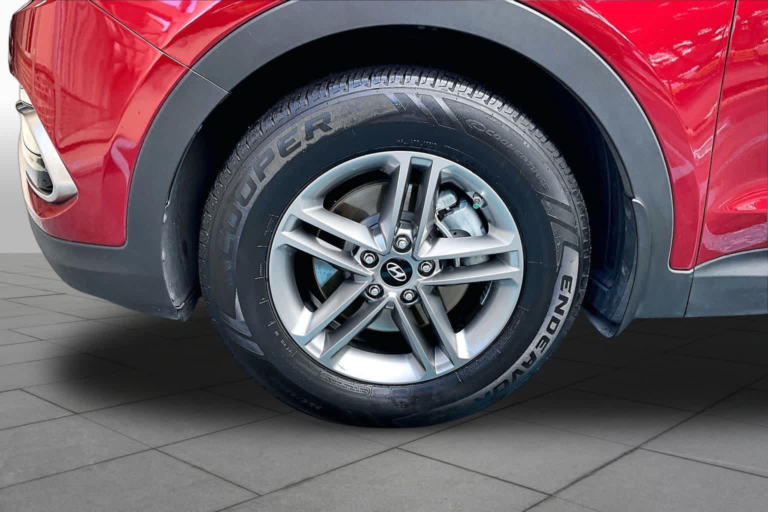 Used 2017 Hyundai Santa Fe Sport FWD image 11