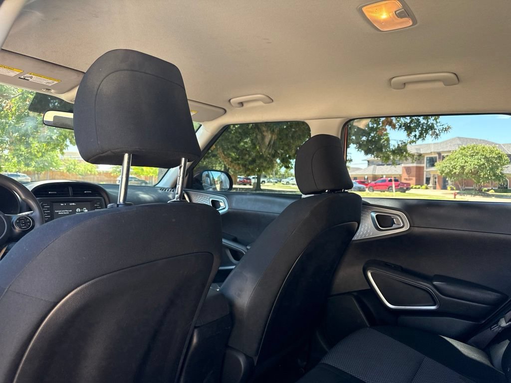 Used 2021 Kia Soul LX FWD image 28