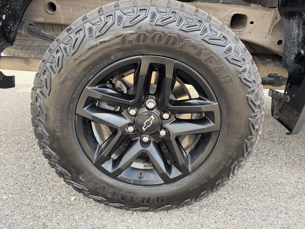 Used 2024 Chevrolet Silverado 1500 Custom Trail Boss AWD/4WD image 10