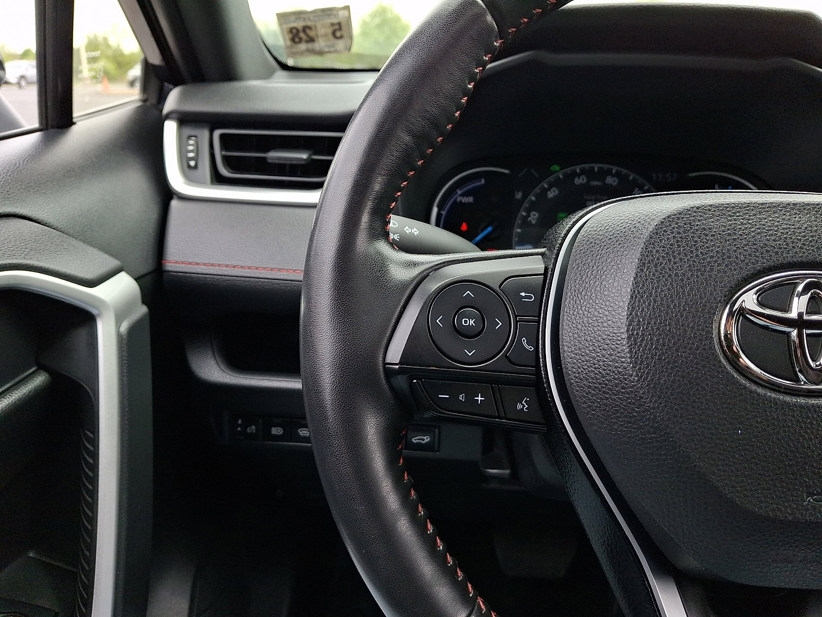Used 2023 Toyota RAV4 SE w/ Weather & Moonroof Package AWD/4WD image 21
