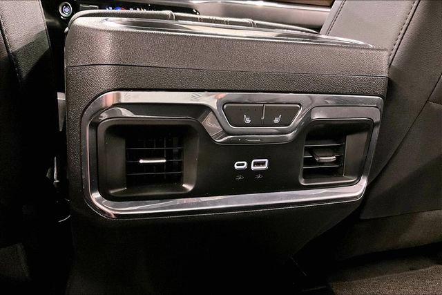 Used 2024 Chevrolet Silverado 2500 High Country w/ High Country Premium Package AWD/4WD image 33