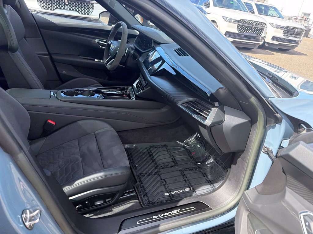 Used 2023 Audi e-tron GT Prestige w/ Prestige Package AWD/4WD image 16
