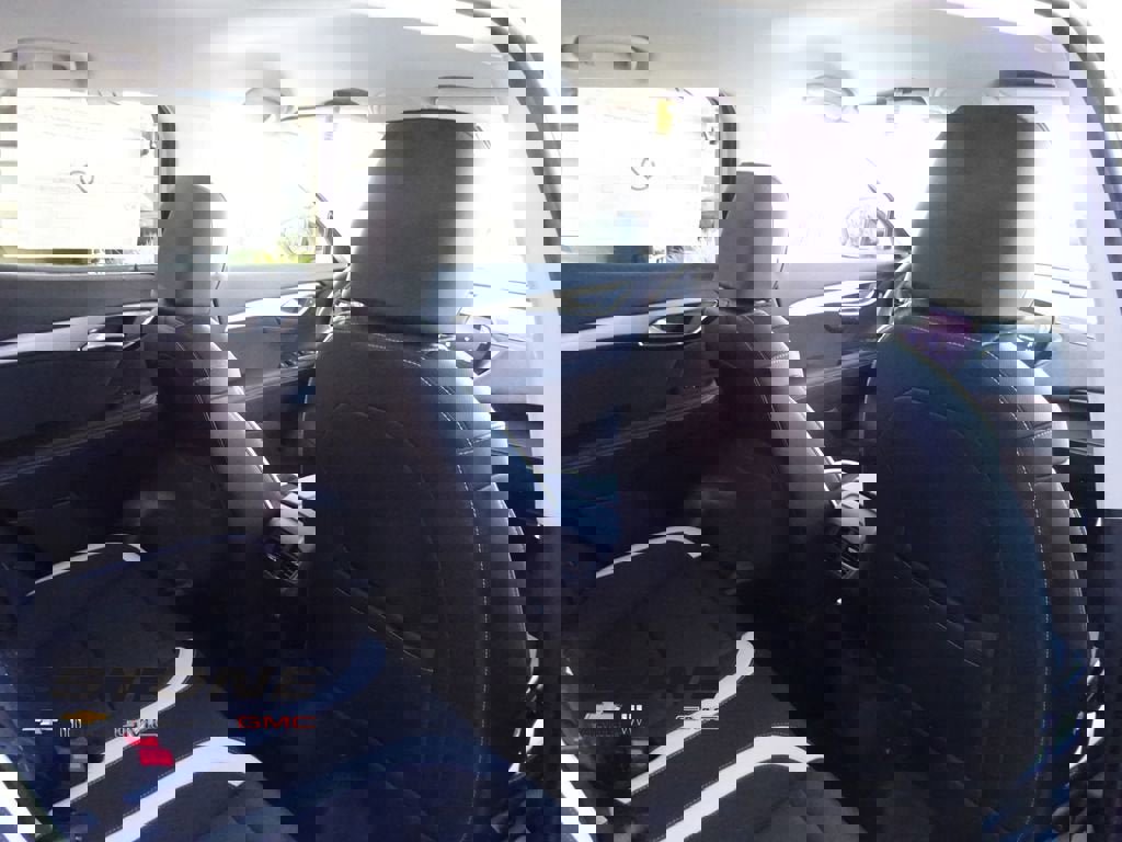 New 2026 Buick Envision Sport Touring image 21