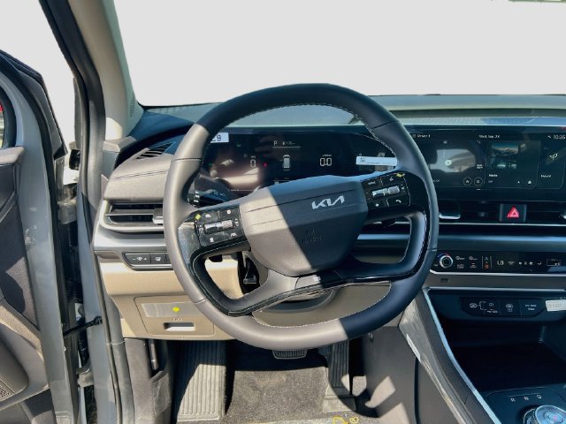 New 2027 Kia Carnival LXS FWD image 22