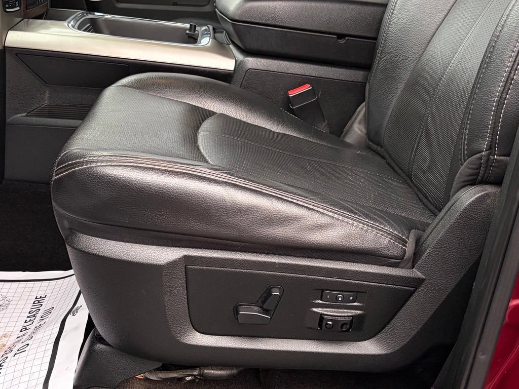 Used 2018 RAM 1500 Laramie w/ Convenience Group AWD/4WD image 14