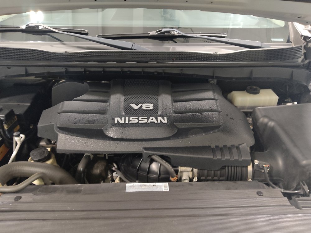 Used 2018 Nissan Titan SV w/ SV Convenience Package AWD/4WD image 30