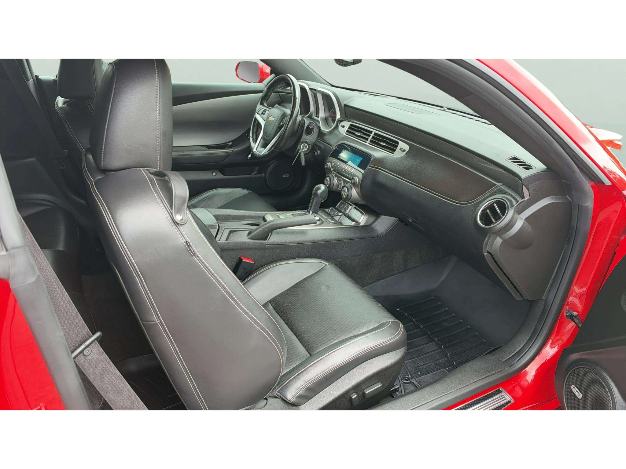 Used 2012 Chevrolet Camaro SS RWD image 12