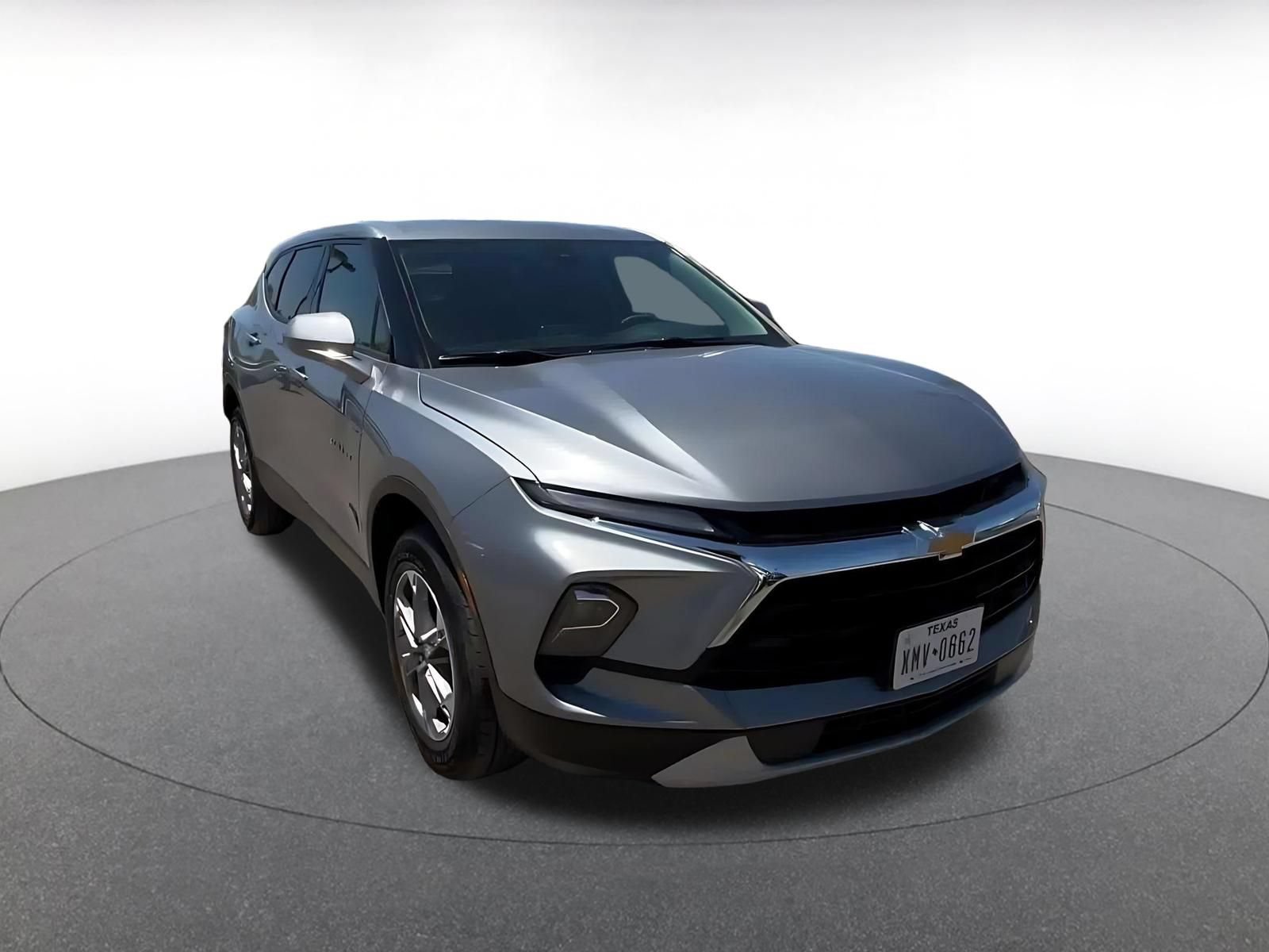 Used 2026 Chevrolet Blazer LT AWD/4WD image 3