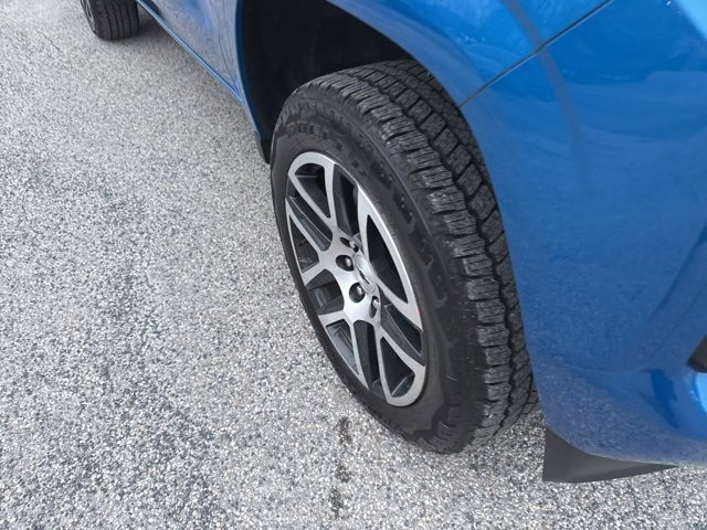 Used 2023 Chevrolet Colorado Z71 w/ Z71 Convenience Package 2 image 40