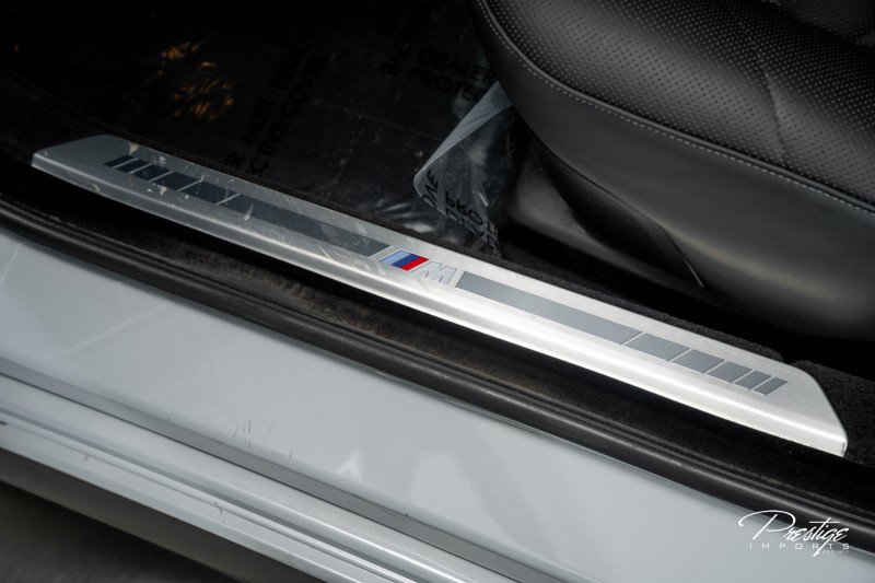 Used 2023 BMW 740i w/ Parking Assistance Package image 26