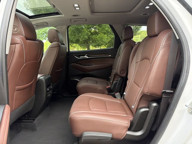 Used 2021 Buick Enclave Avenir w/ Avenir Technology Package AWD/4WD image 10