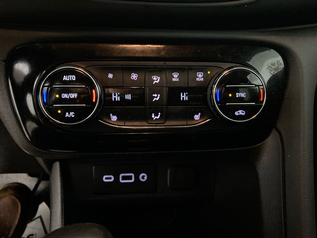 Certified 2023 Buick Encore GX Select image 18
