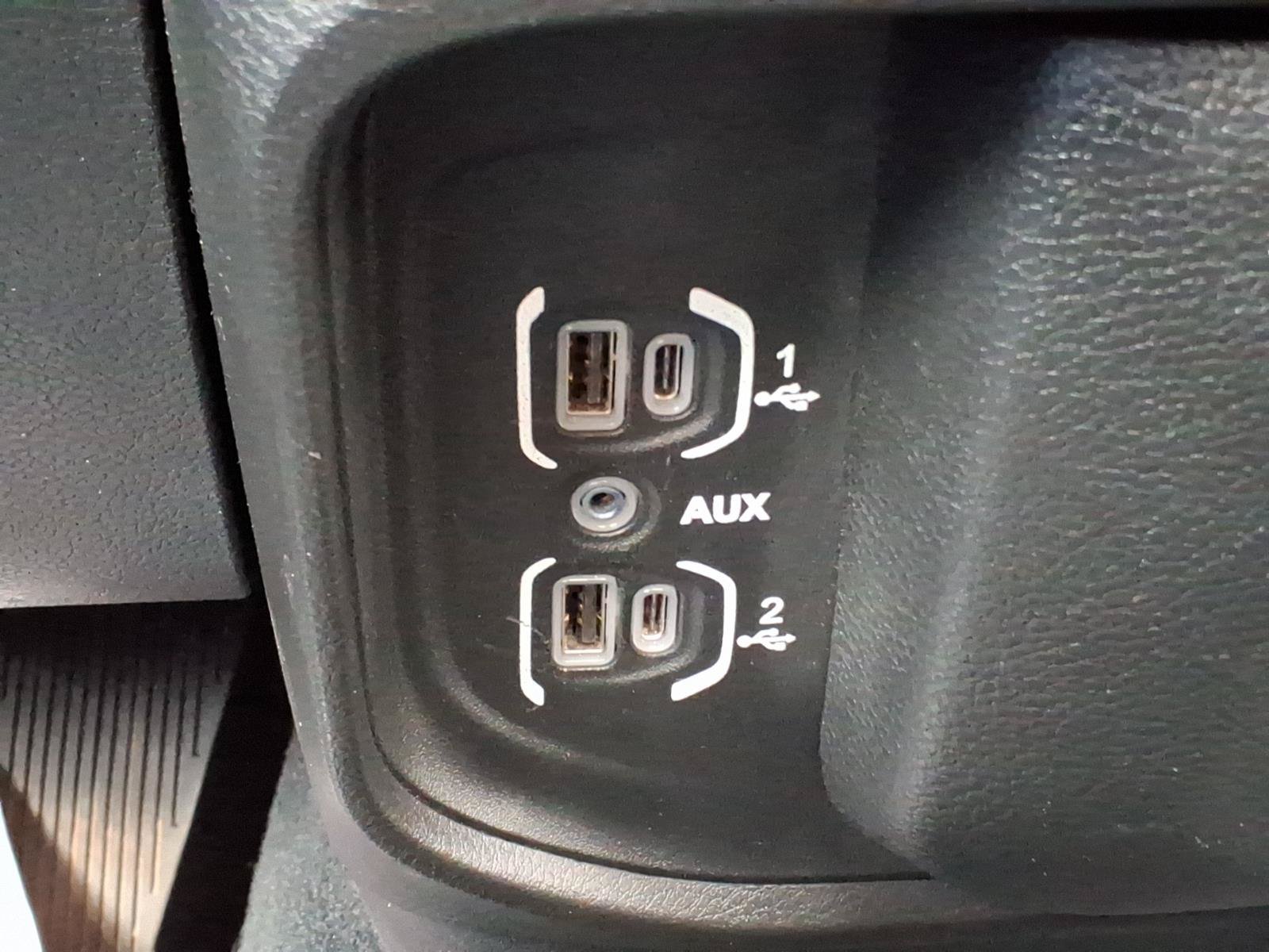 Used 2022 RAM 3500 Laramie AWD/4WD image 17