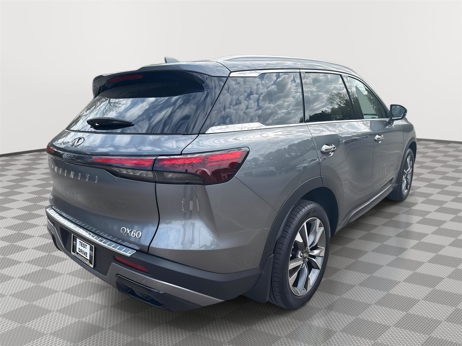 Used 2023 INFINITI QX60 Luxe w/ Cargo Package AWD/4WD image 6