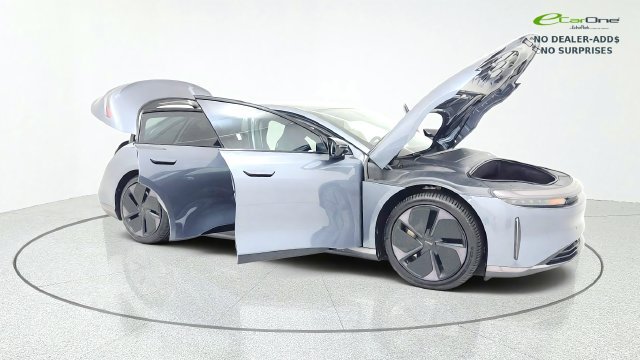 Used 2025 Lucid Air Pure RWD image 11