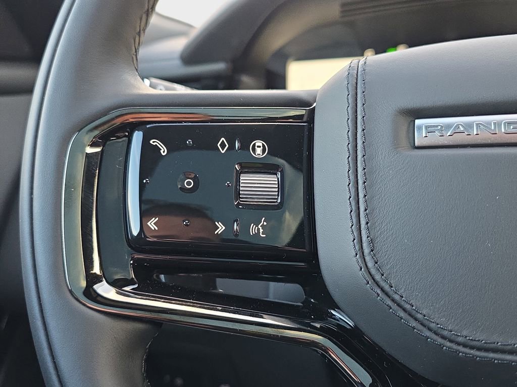 New 2026 Land Rover Range Rover Velar Dynamic SE image 17