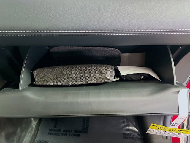 Certified 2025 Honda Pilot Touring image 32