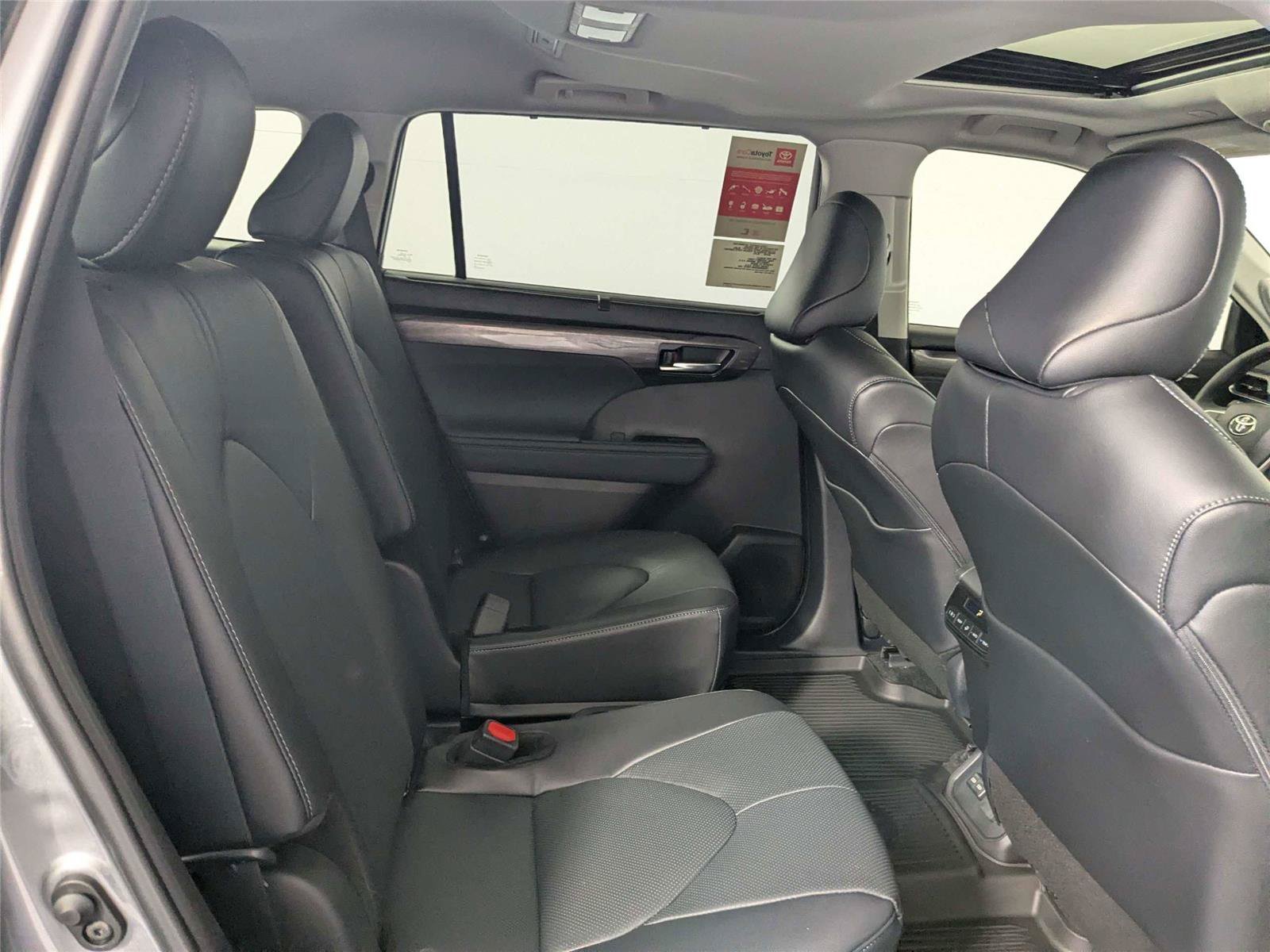 Certified 2026 Toyota Highlander Limited AWD/4WD image 20
