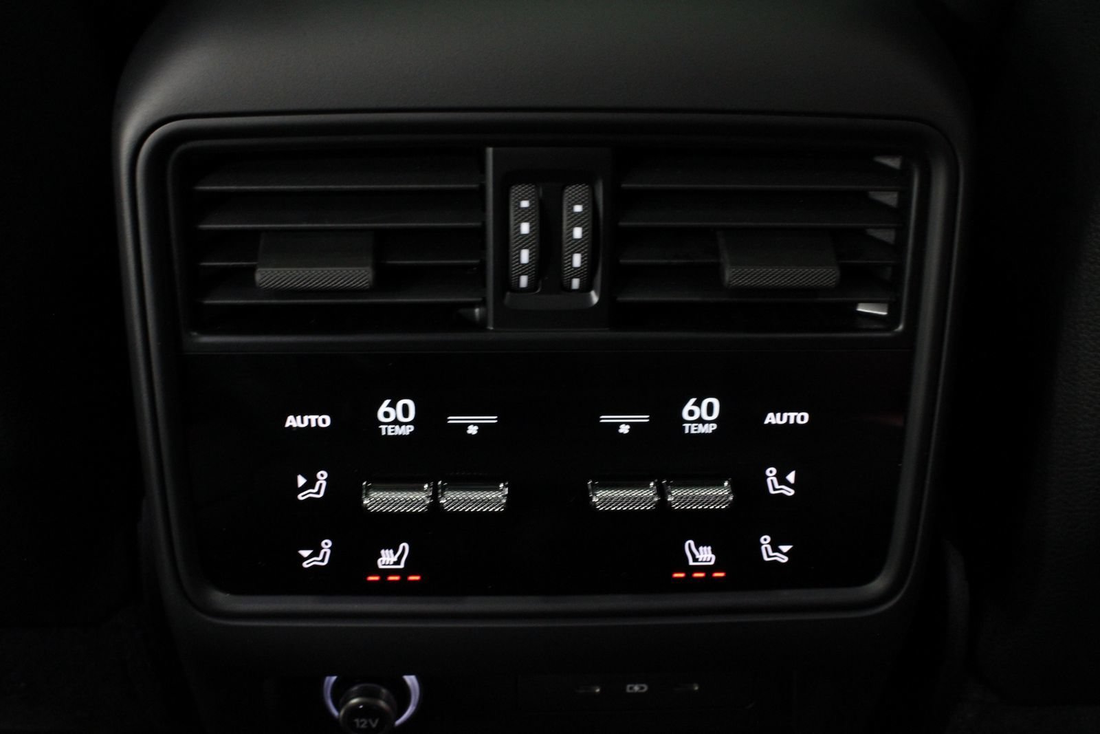 Certified 2024 Porsche Cayenne S AWD/4WD image 34