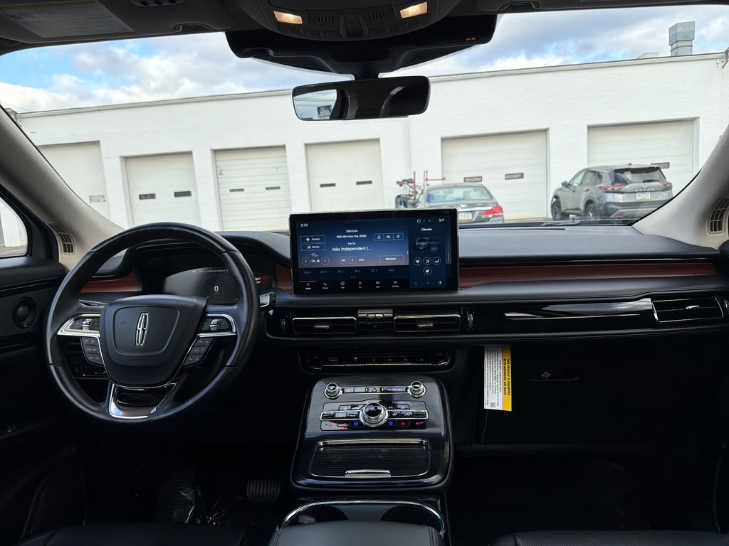 Certified 2021 Lincoln Nautilus Reserve w/ Cargo Utility Package image 18