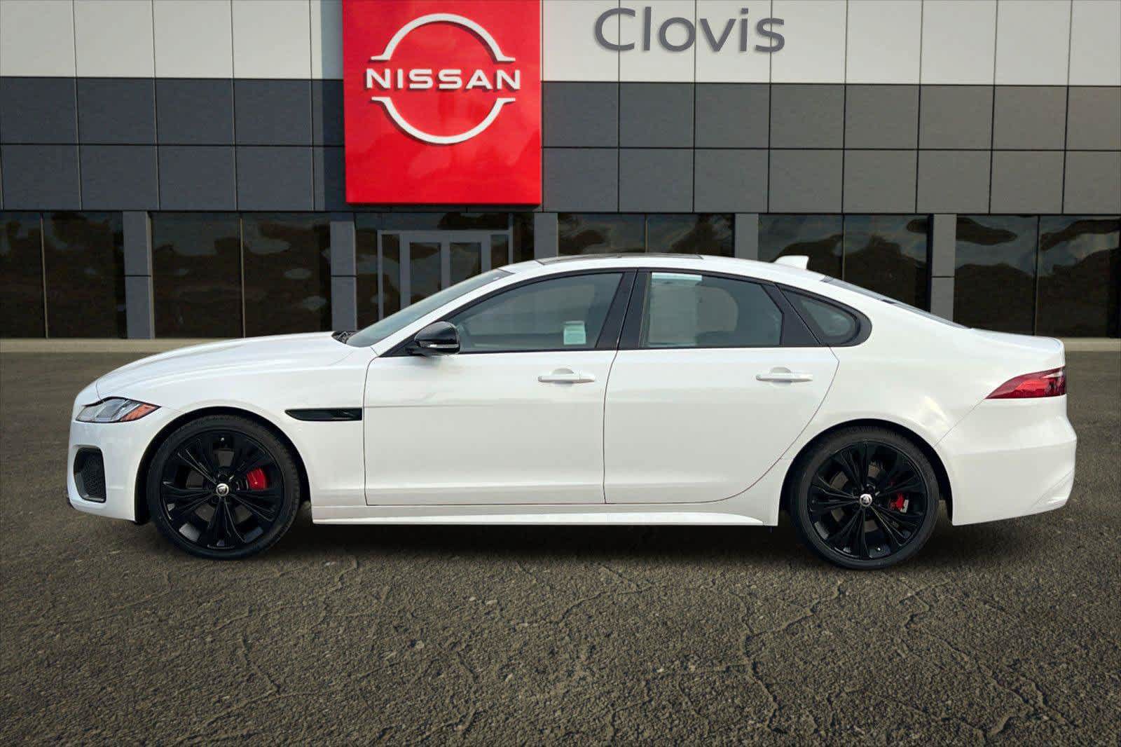 Used 2024 Jaguar XF R-Dynamic SE AWD/4WD image 5