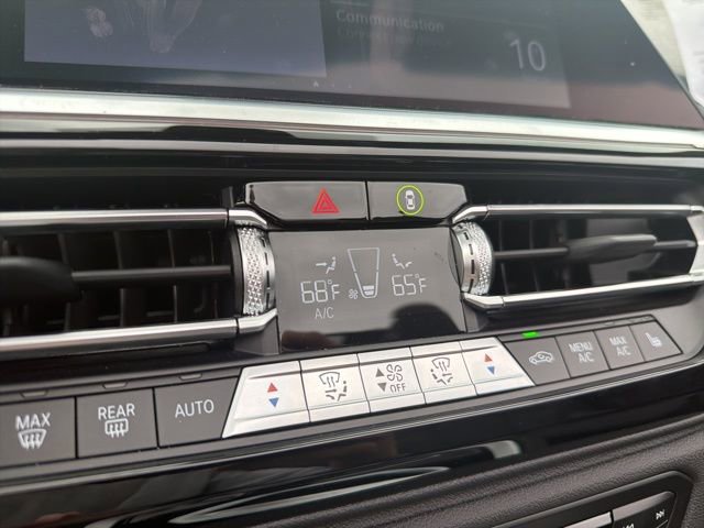 Used 2022 BMW Z4 M40i w/ Premium Package image 28