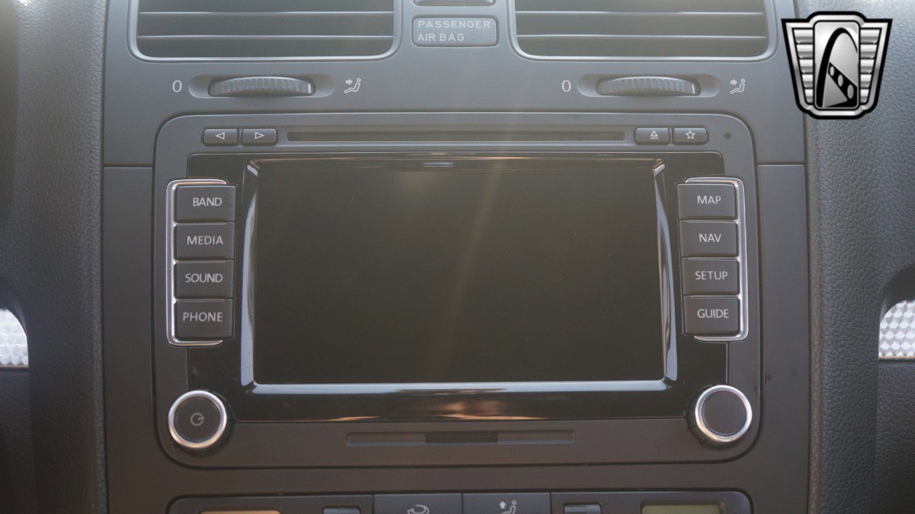 Used 2008 Volkswagen R32 image 18