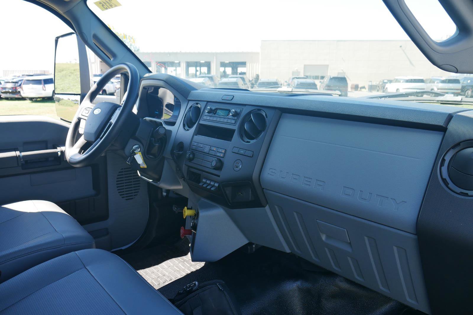 New 2025 Ford F750 2WD Regular Cab Super Duty image 37
