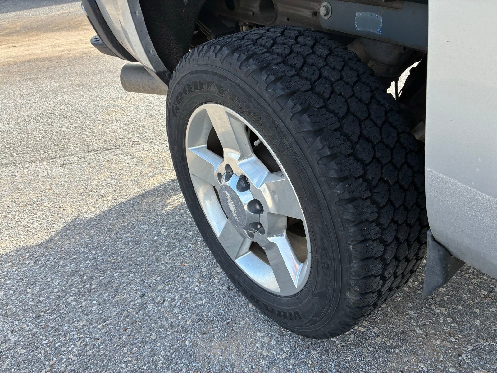 Used 2016 Chevrolet Silverado 2500 LT w/ LT Convenience Package image 15