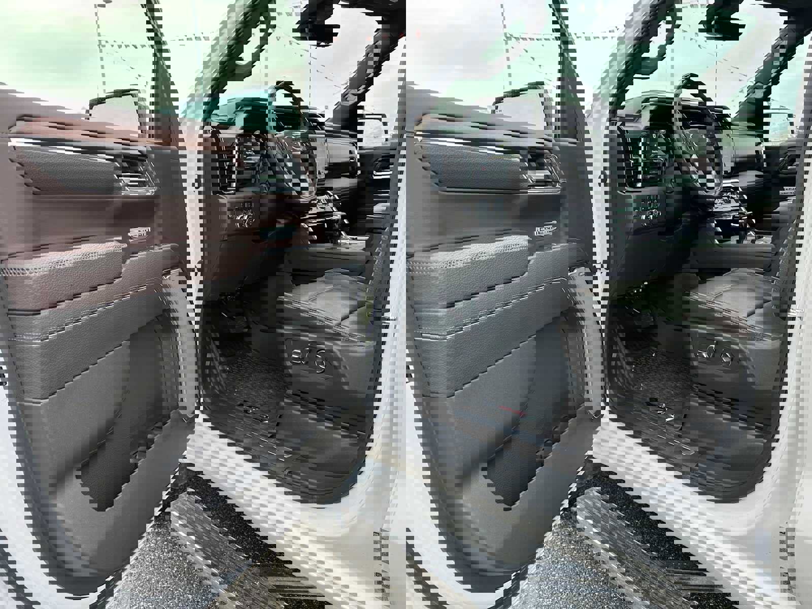 Used 2024 GMC Sierra 1500 Denali image 20