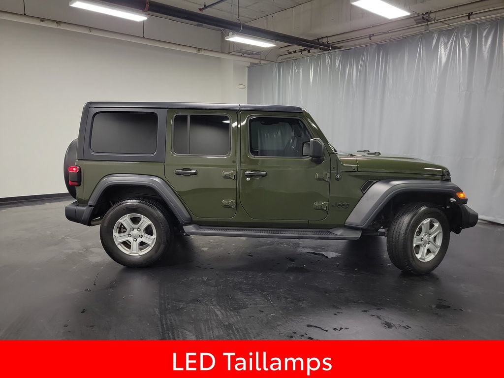 Used 2022 Jeep Wrangler Unlimited Sport AWD/4WD image 9