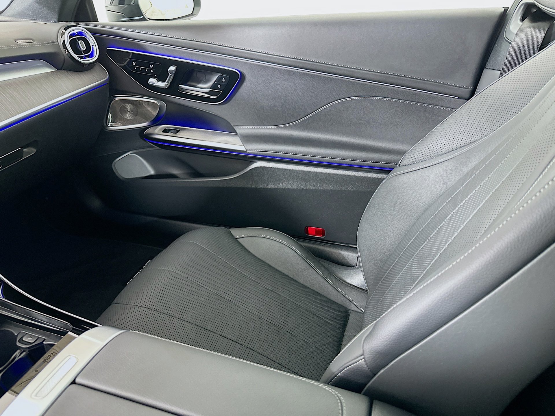 New 2026 Mercedes-Benz CLE 450 4MATIC Coupe image 26