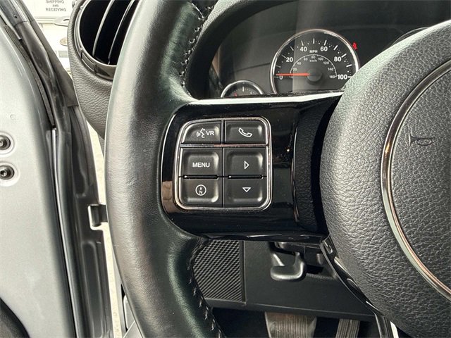 Used 2015 Jeep Wrangler Unlimited Sahara image 25