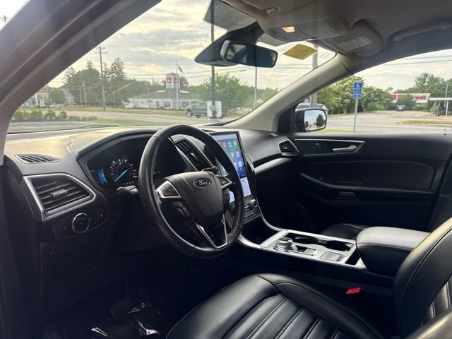 Used 2024 Ford Edge SEL AWD/4WD image 9