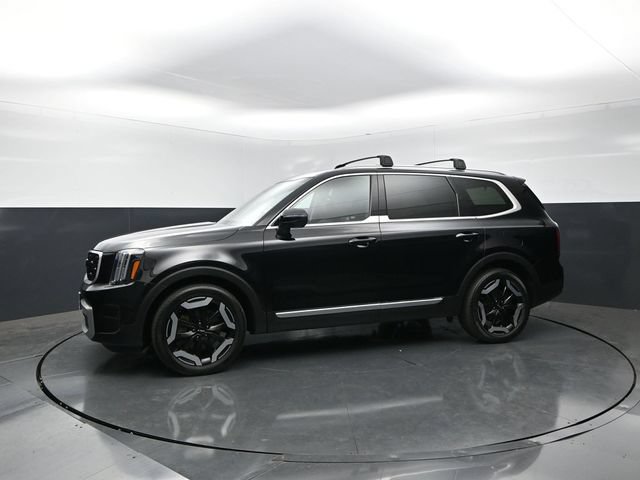 Used 2023 Kia Telluride EX AWD/4WD image 3
