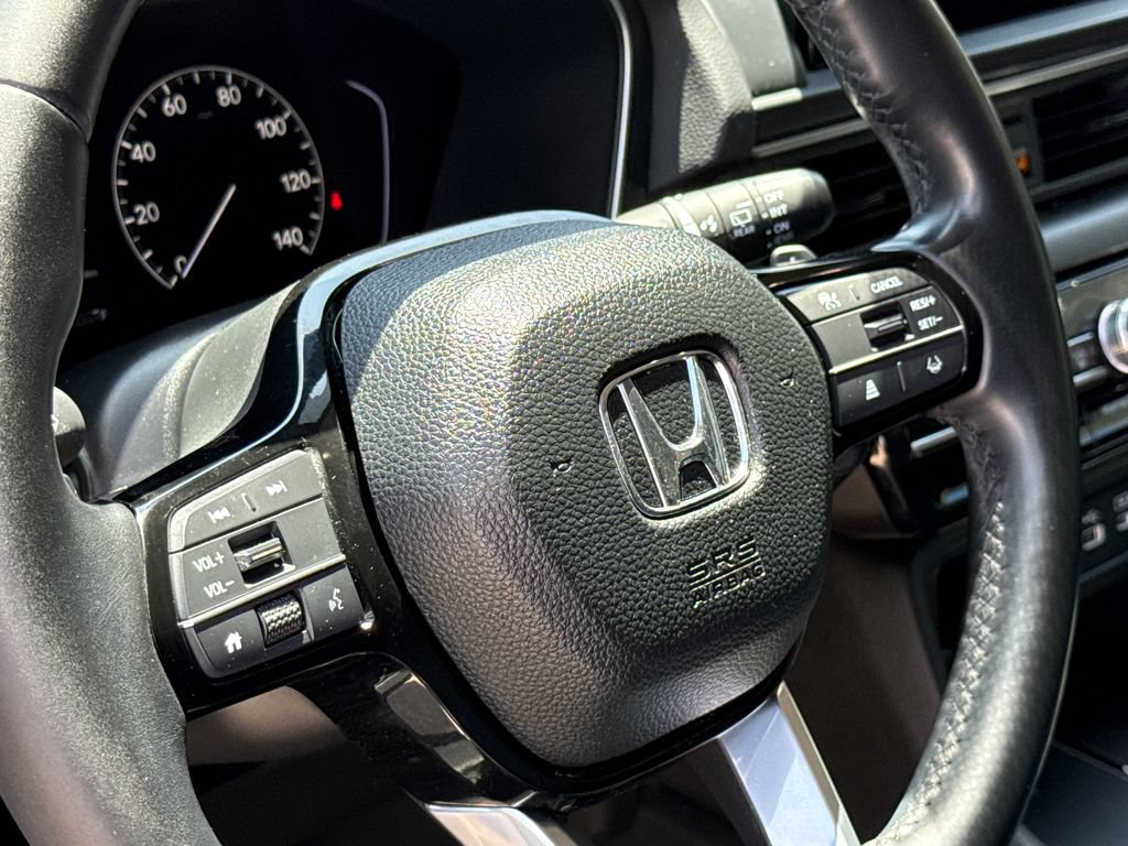 Used 2023 Honda Pilot Touring image 29