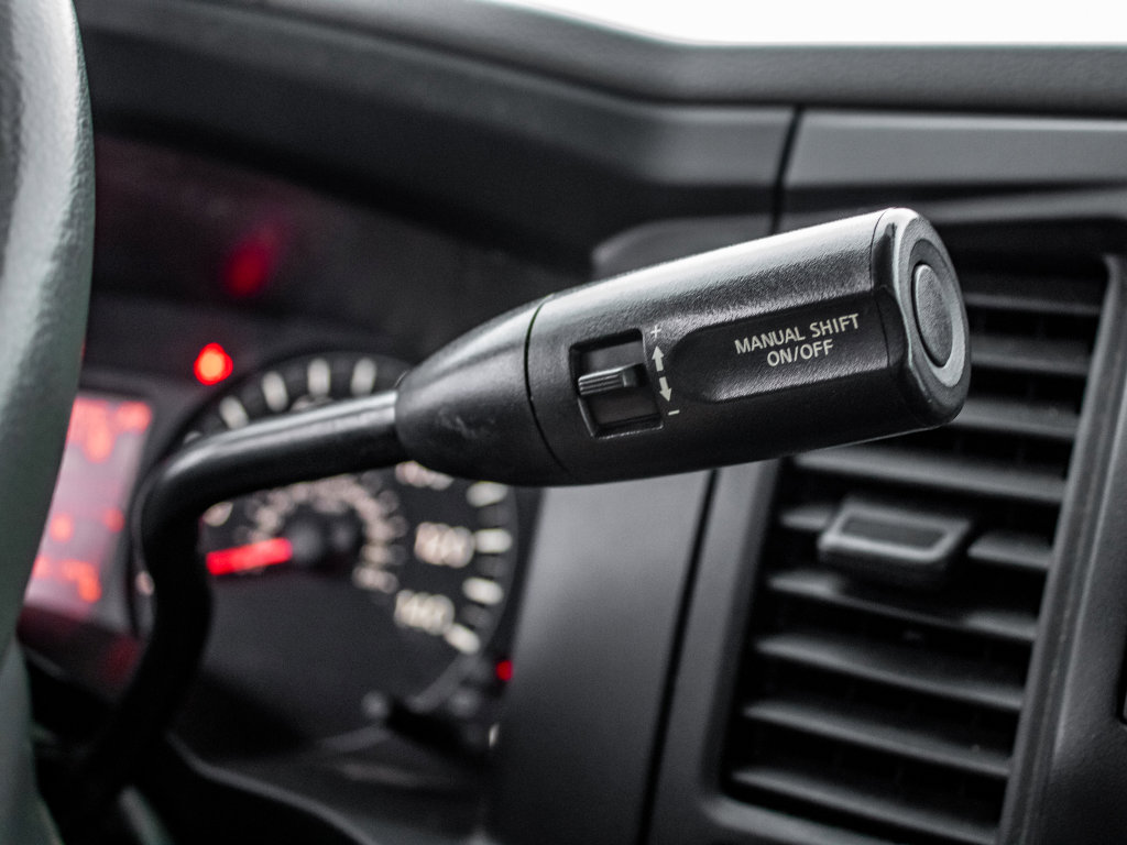 Used 2017 Nissan NV 3500 SL image 21