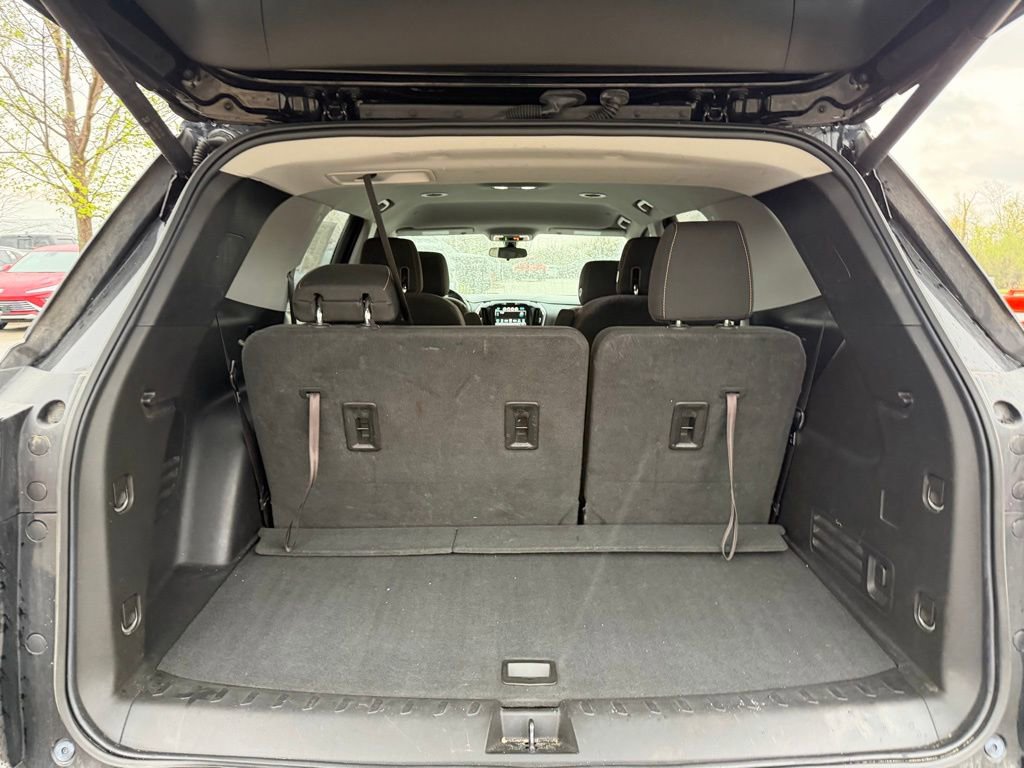 Used 2018 Chevrolet Traverse LT AWD/4WD image 4