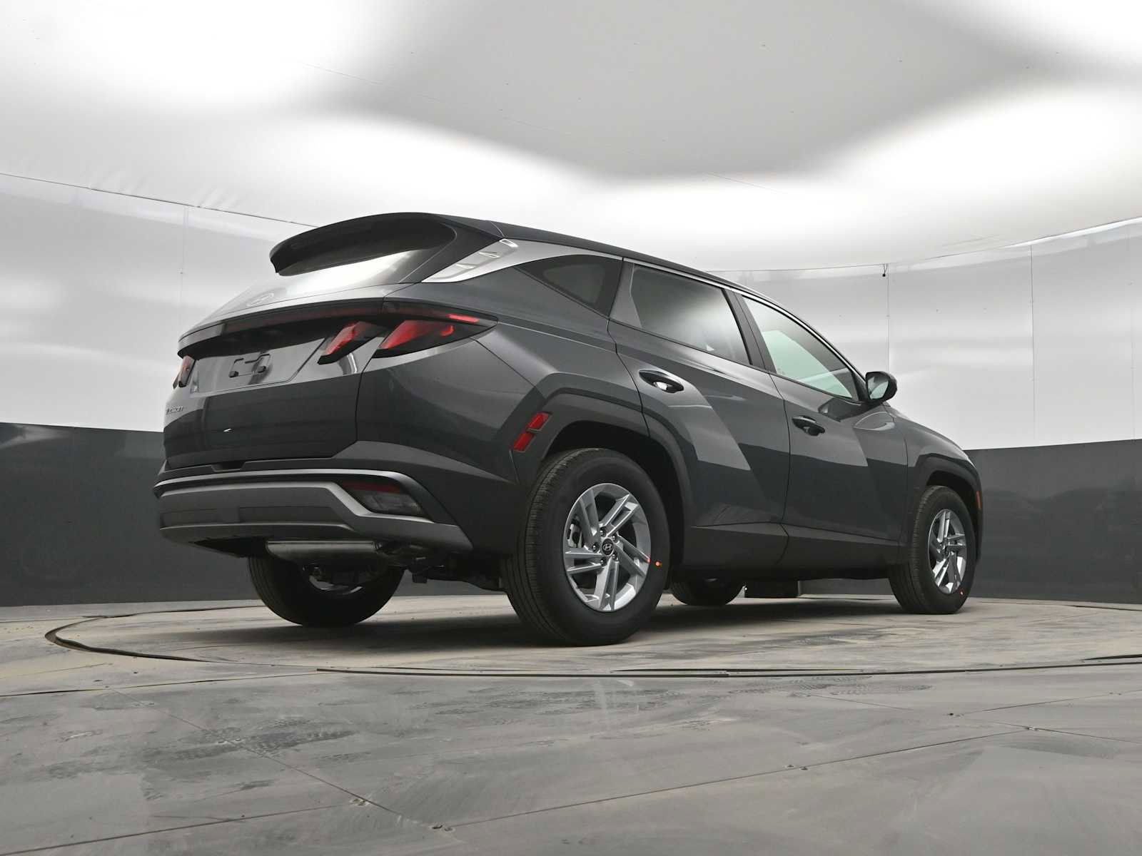 New 2026 Hyundai Tucson SE image 37