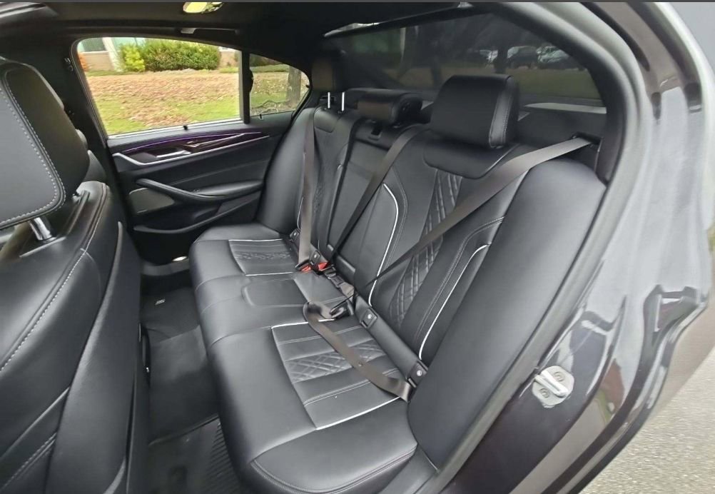 Used 2020 BMW M550i xDrive w/ Executive Package image 7