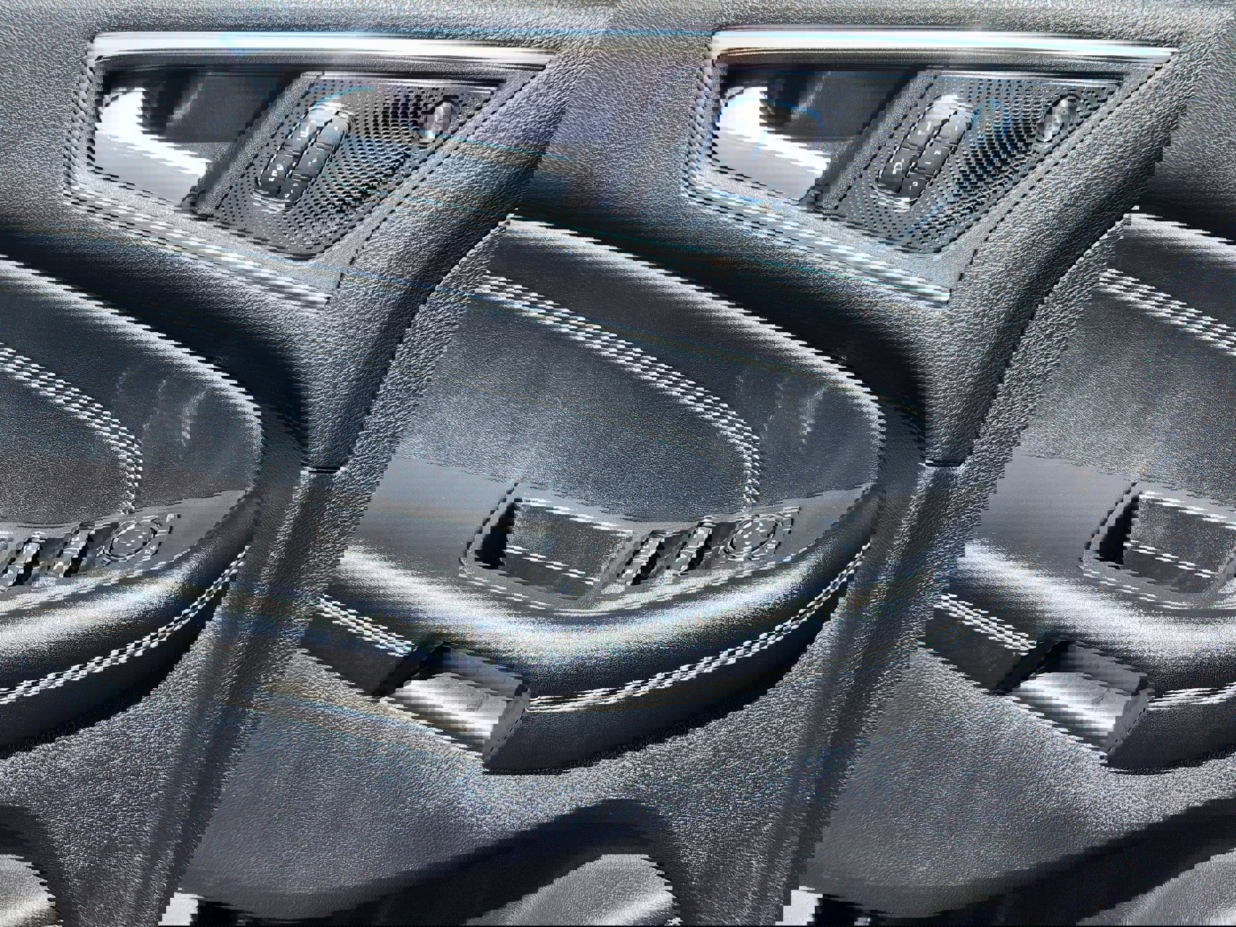 Used 2022 Ford Edge Titanium image 8